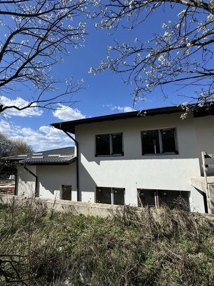 Vind casa in Dezmir - 3