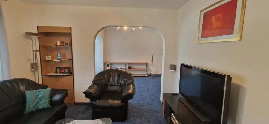 Vand apartament cu 4 camere Micro 4 - 8