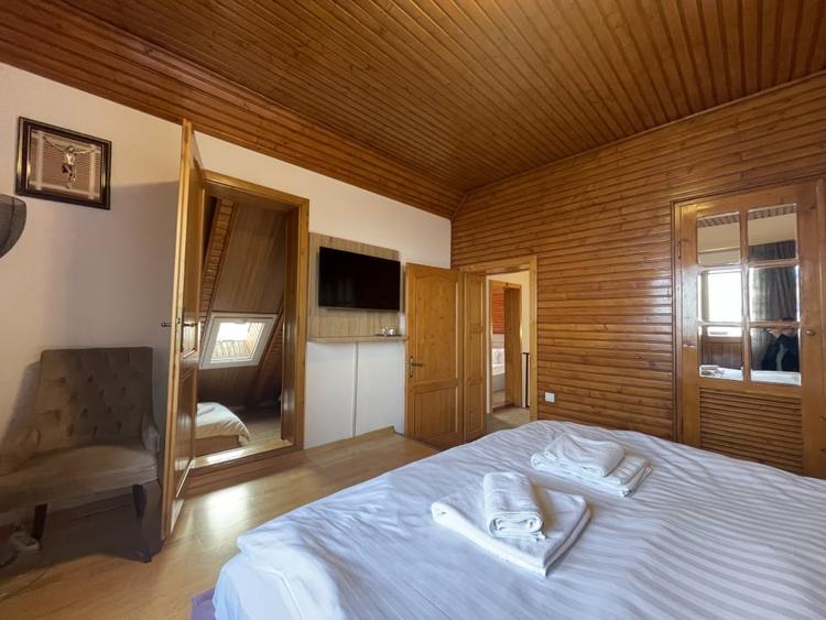 Casa spectaculoasa in Sinaia, cu facilitati de resort si panorama unica - 15