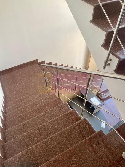 Clădire integrală | 568 mp | 8 parcări incluse | sediu companie - 7