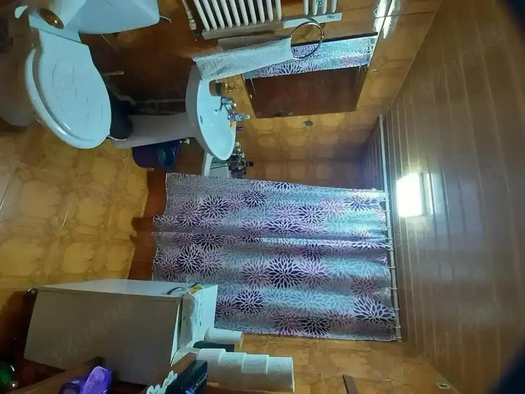 Vanzare Casa + 2 Spatii Comerciale suprafata de 283.mp., in zona Centrala - Str. Rahova - 9