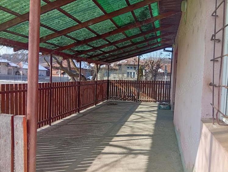 Spatiu comercial , 200 mp , la pret 300 e ! - 2