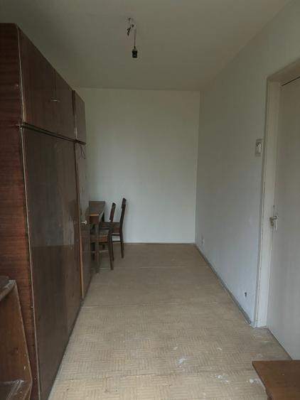 Zona Lamaita, se vinde apartament nedecomandat ,doua  camere pret 38000 euro - 6