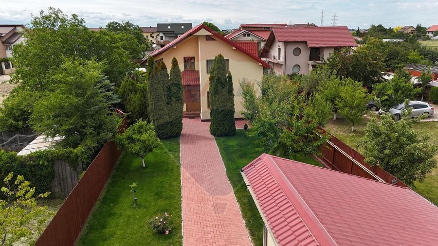 Casa de vanzare cu 280 mp si teren 1100 mp in Arcasilor Galati - 2