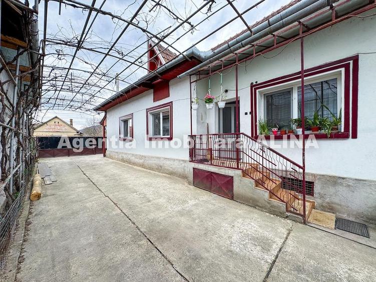 Casa si teren 2086 mp, in Satul Soimus din Comuna Soimus, Jud. Hunedoara, zona centrala. - 6