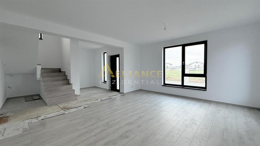 Casa Individuala - 4 camere - 2 bai - 352 mp teren - 3