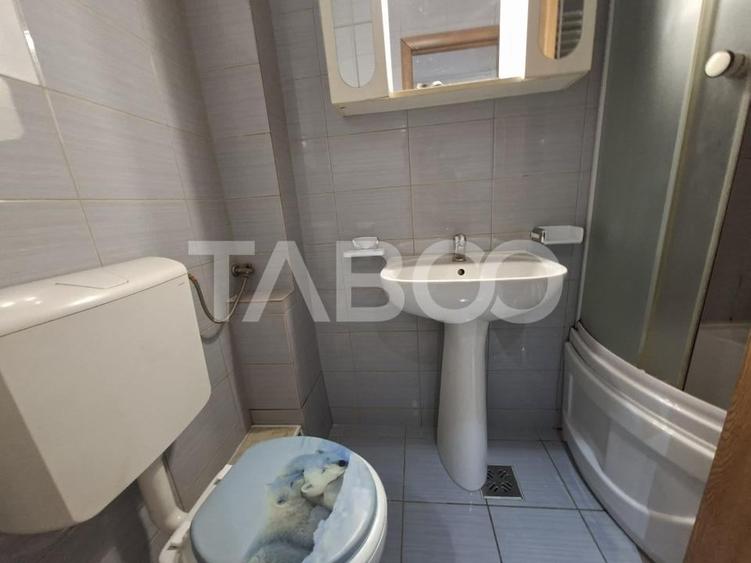 Apartament 2 camere la mansarda renovat de vanzare zona Ipas din Sibiu - 8