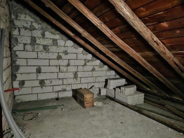 Vila Petresti P+ET, CT, 1012 mp teren - 17