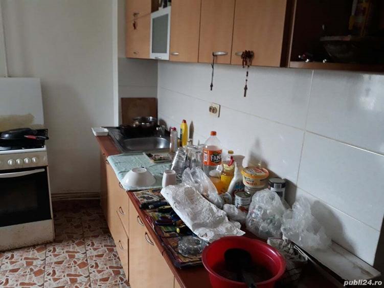 inchiriez o camera intr-un apartament - 4