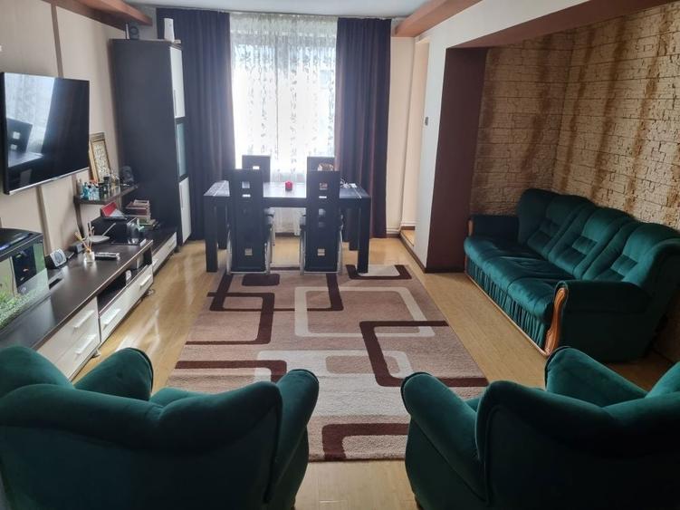 Apartament ultracentral Harsova - 8
