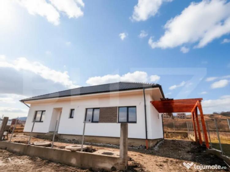 Casa pe un nivel 105 mp cu pod inalt mansardabil de 70mp, te - 2