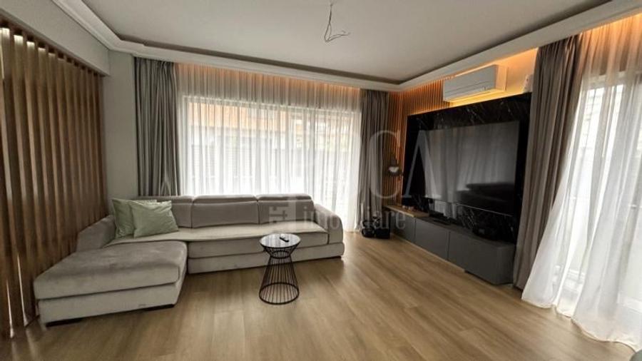 Casa 4 camere de vanzare in Floresti - 2