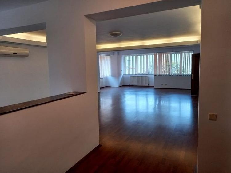 Casă cu 5 camere în Dorobanți - 12