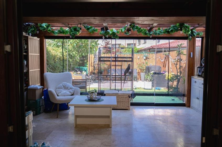 Casă cu 3 camere cu Canalizare în Exterior Est