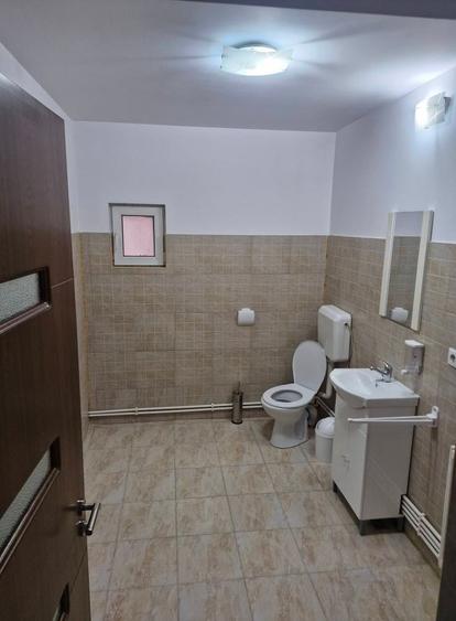 De închiriat spațiu comercial – Caransebeș, str. Nicolae Bălcescu - 5