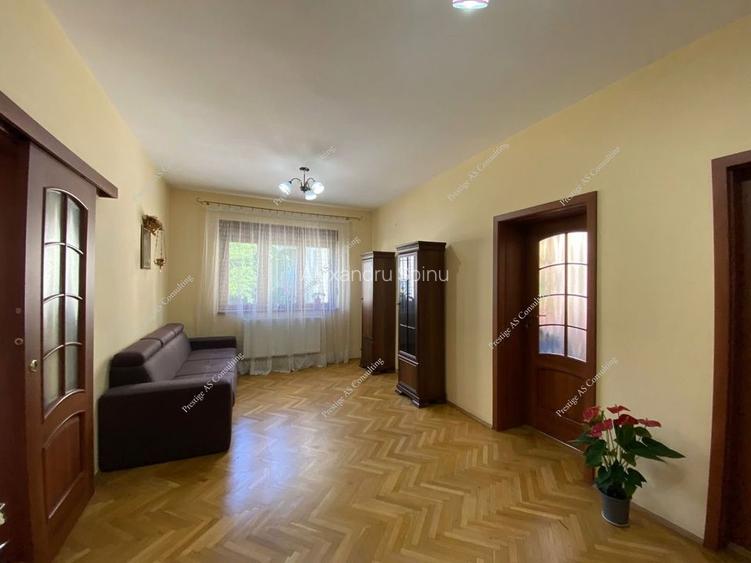 Apartament 4 camere cu 2 bai si 2 balcoane in Complex