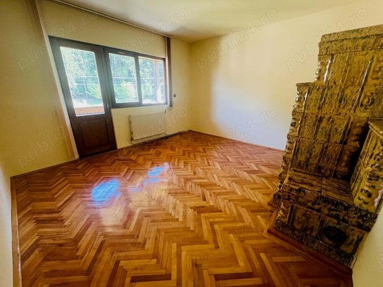 Oportunitate! Casa cu mare poten?ial de extindere si utilizare mixta (hotel, pensiune, reziden?ial) - 2