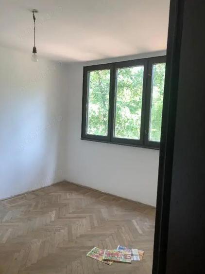 Vand apartament 3 camere Tiglina I - 9