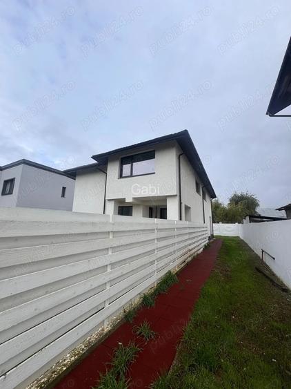 Vila dubla Mogo?oaia