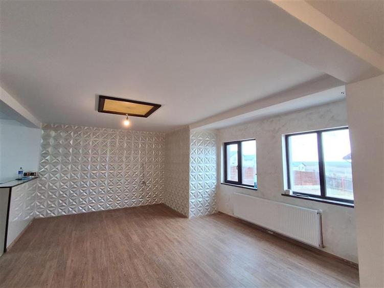 Vila P+M+Pod , 4 camere , 520 mp teren - Breazu . Iasi - 8