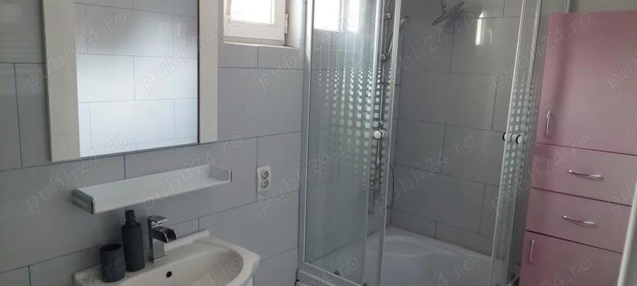 Casa de vanzare aproape de plaja din faleza nord - 2