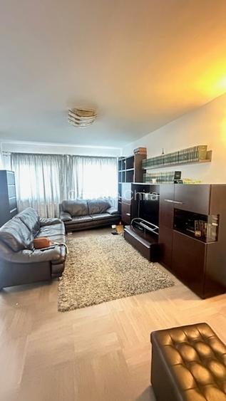 Casă cu 5 camere în Exterior Vest Casă cu 5 camere în Exterior Vest