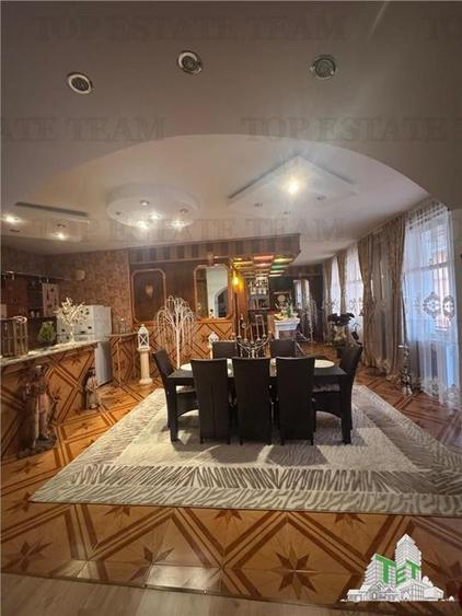 Casa spatioasa si versatila de vanzare in Eforie Nord - ideala pentru locuinta + - 4