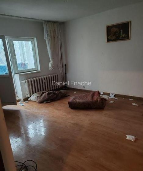 2CAM. 64MP 3/8 DEC. VITAN- STR. FOISORULUI LIBER NEAMENAJAT PRET FOARTE BUN