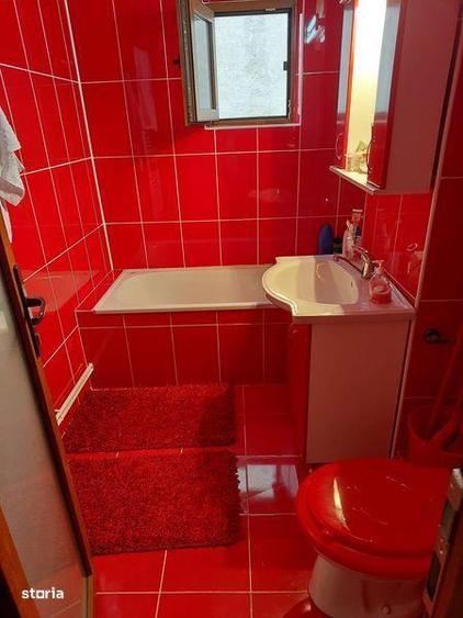 Vand apartament 2 camere et.2 - 8