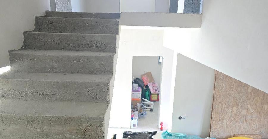 Vand casa in duplex in Deva, semifinisata, zona Garii (peste linie) - 4