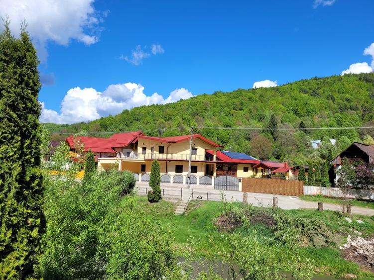 Vila unica la munte, super dotata si utilata - 1