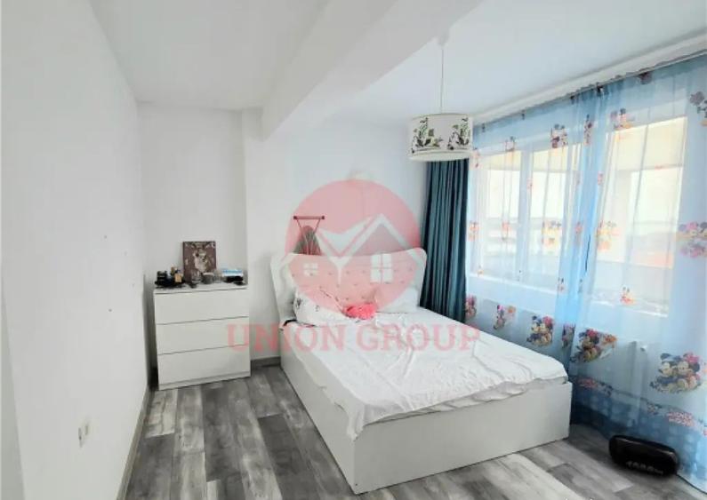 Apartament 3 Camere, Decomandat, Palazu Mare - 9