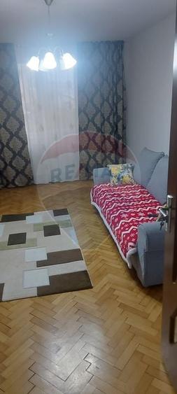 Apartament cu 3 camere de inchiriat in zona Central - 7