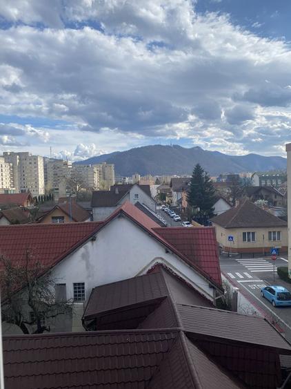 Vand apartament 2 camere decomandate, vedere superba spre Tampa - 2