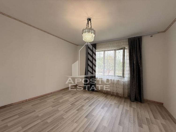 Casa individuala pe 2 fronturi stradale, renovata complet, zona Plopi - 7