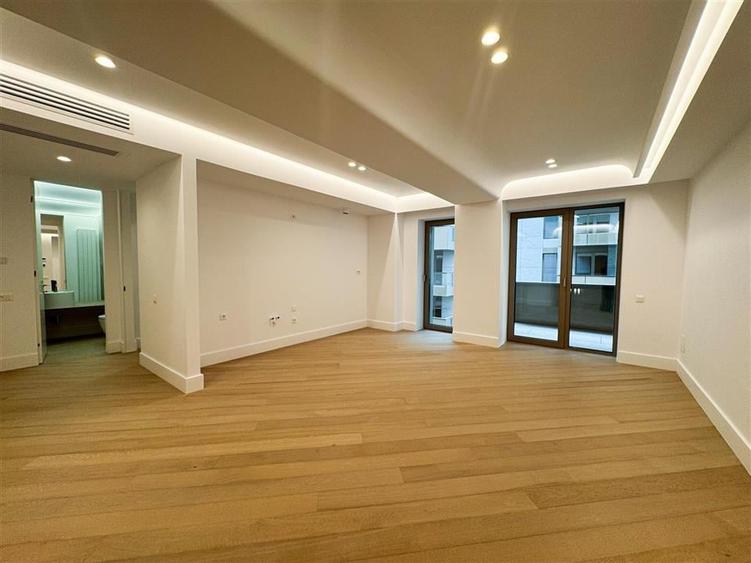 Apartament 3 Camere de Vanzare Cortina 126 - 1