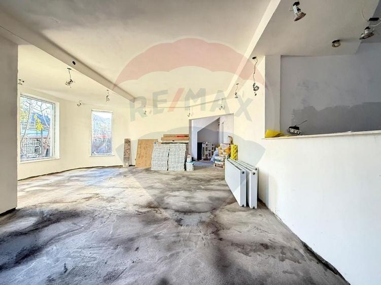 Casa de vanzare in Eforie Nord teren proprietate 300 mp - 3