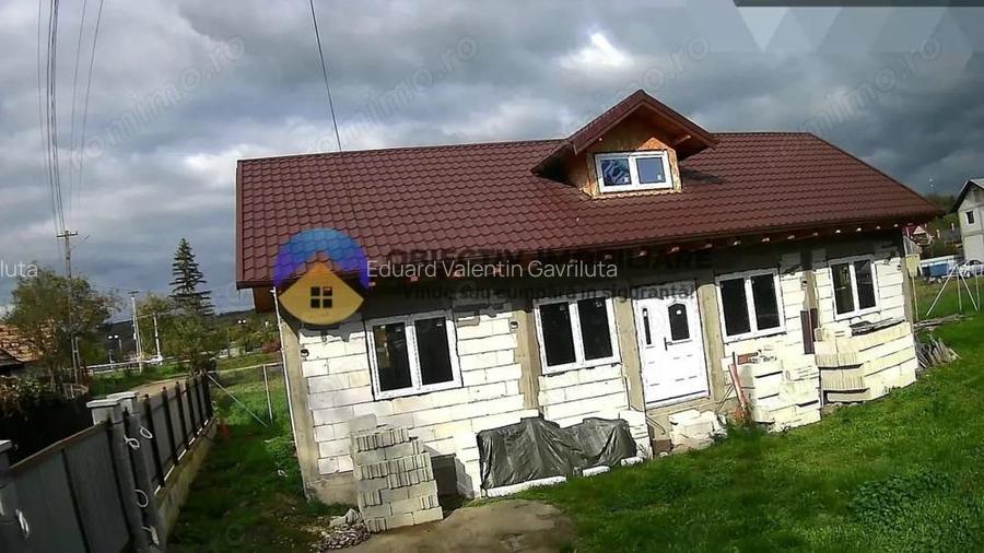 Casa + teren 2335 mp de vanzare comuna Bodesti