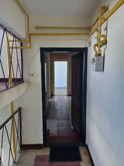 A 19 apartament energiei 59900 etajul 1 , 3 camere - 12