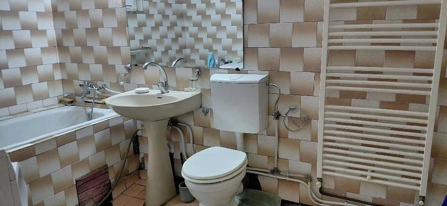 Apartament cu 2 camere decomandat în Exterior Vest