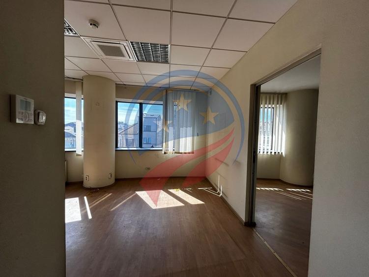 Spatiu comercial de inchiriat in zona Ultracentral/Craiova - 1