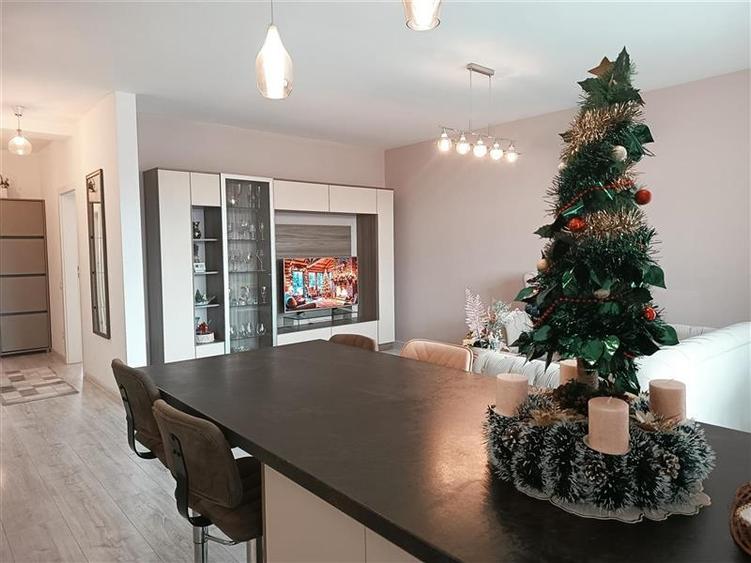 Imobil ultim nivel terase de 40 mp, parcare subterana, Urban Pentha, aria Coresi - 33