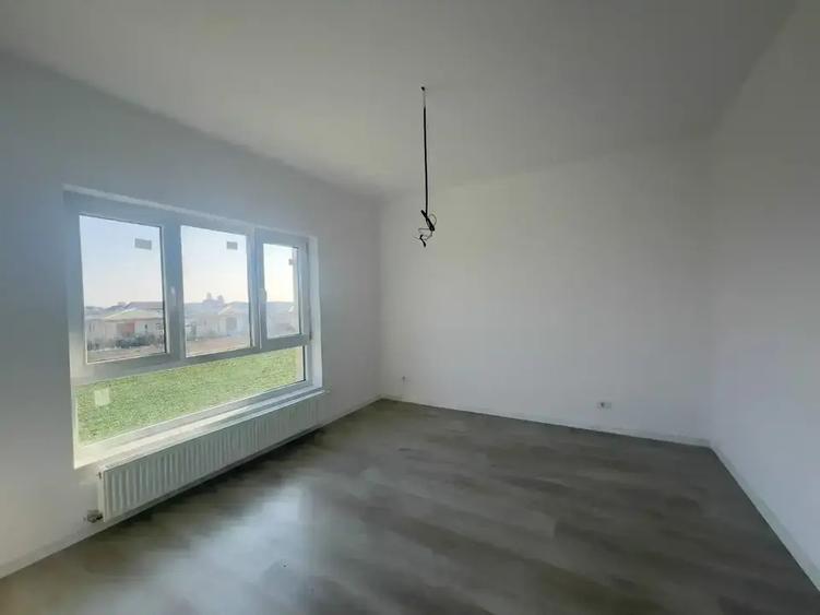 Vila 4 CamereAlipita P+1 | De Vanzare |  Complex Rezidential | Curte - 5