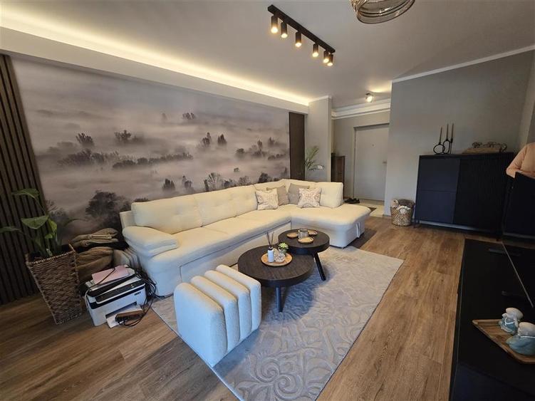 Apartament cu 3 camere, Bloc Nou, Etaj Intermediar, zona Universitatii, 3c-4379 - 3