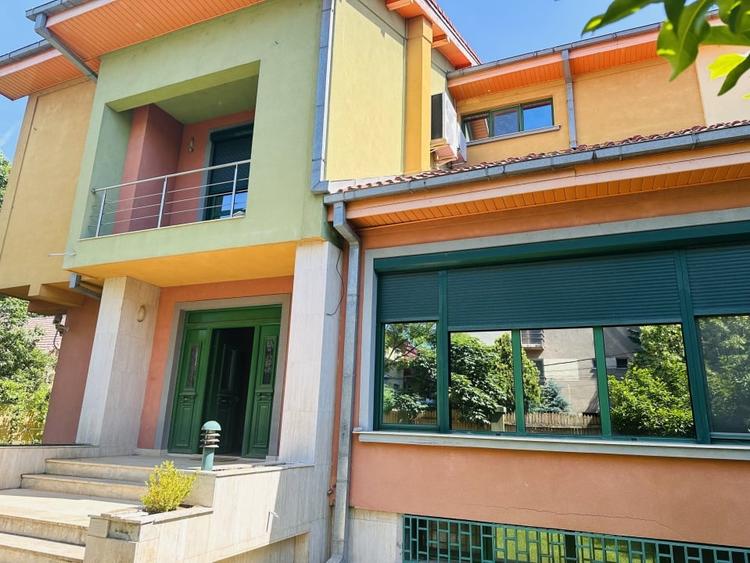 SUPER PROPIETATE LA PADURE ROSU, vila superba 709 mp, 1213 mp teren, piscina ! - 3