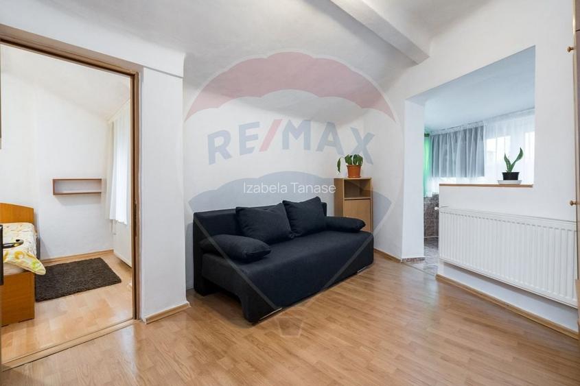 Apartament cu 3 camere semidecomandat, mobilat în Universitate Apartament cu 3 camere semidecomandat, mobilat în Universitate