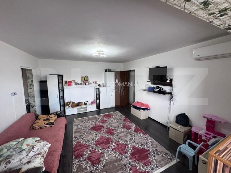Apartament de vanzare, cu 2 camere, 50 mp, zona Micro 11 Apartament de vanzare, cu 2 camere, 50 mp, zona Micro 11