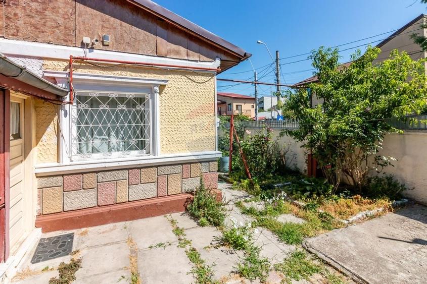 Casă cu potențial, curte proprie, zonă liniștită – Andronache - 10