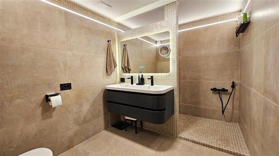 COMISION 0% Apartament premium, mobilat 3 camere 2 bai Dumbravita Kauf - 9