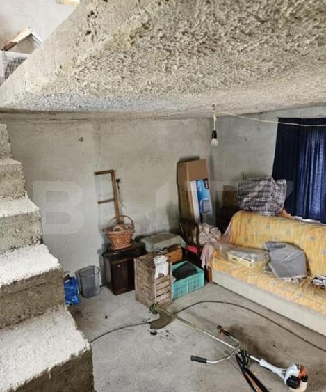 Casa de vanzare, 37 mp utili/nivel, teren 500 mp, zona Berc - 16